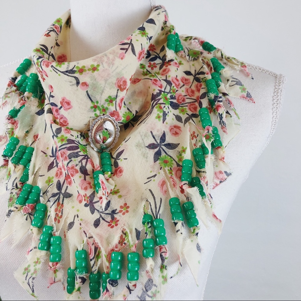 Vintage • Western Neck Scarf